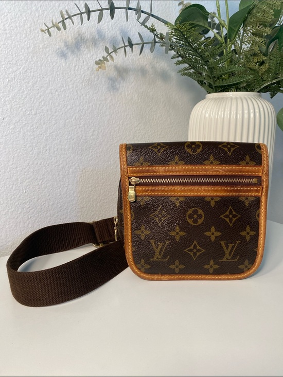 Louis Vuitton Handbags - Vintage Louis Vuitton Bosphore Monogram Belt Bag
